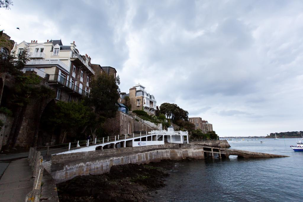 B&B Manoir Du Clos Clin Pleurtuit Dış mekan fotoğraf